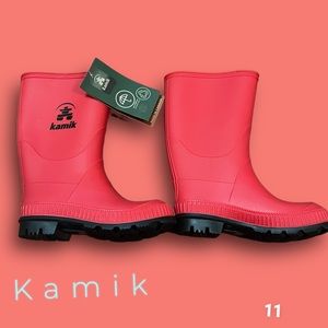 Kamik red NWT rain boot size 11